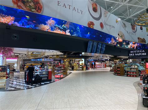 stores in rome airport